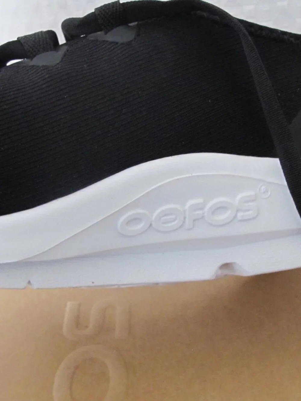 OOFOS new box